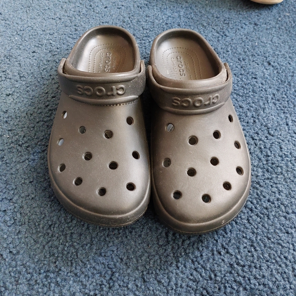 Black Crocs womens 11, mens 9